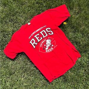 Vintage Red Cincinnati Reds Short Sleeve Tee